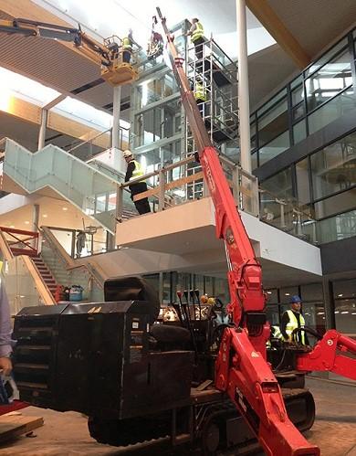 Spider Crane Hire – UNIC URW 376 is ideal for a wide range of lifting applications Spider Crane Hire – UNIC URW 376 is ideal for a wide range of lifting applications