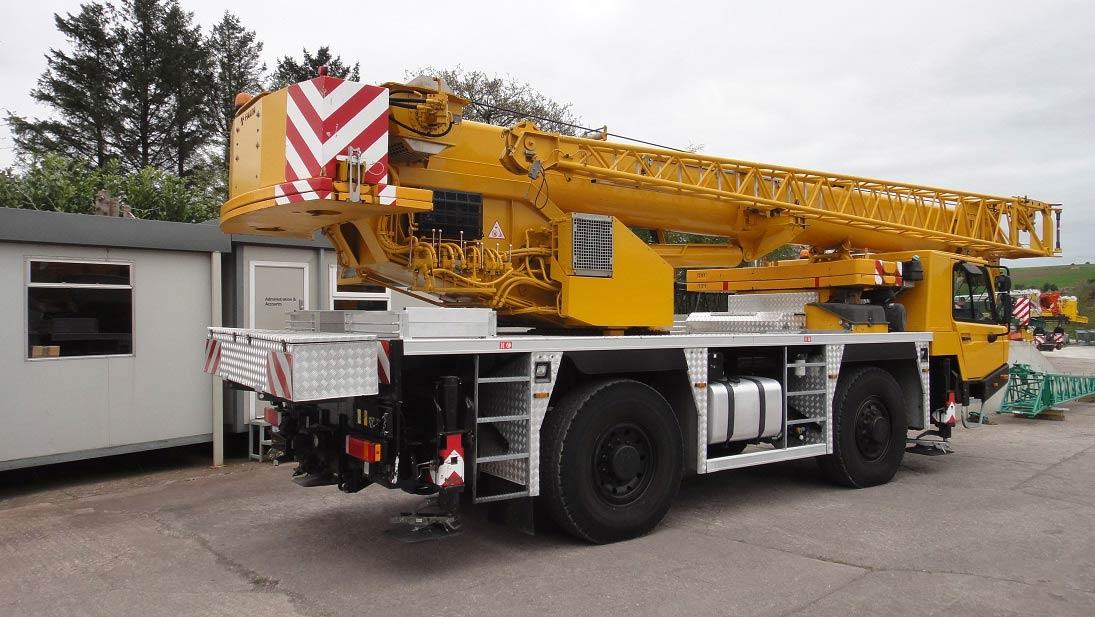 Tadano ATF 40G-2 40-ton All-Terrain Crane Tadano ATF 40G-2 40-ton All-Terrain Crane