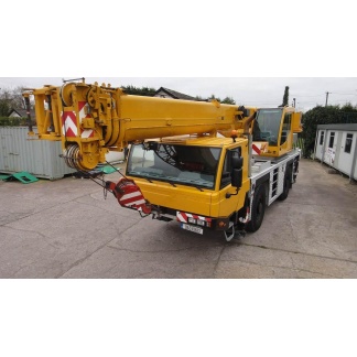 Tadano ATF 40G-2 40-ton All-Terrain Crane Tadano ATF 40G-2 40-ton All-Terrain Crane
