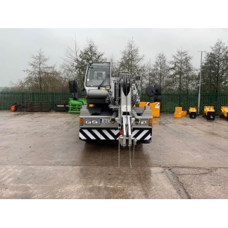 TADANO TR-200EXC 20-Ton City Crane TADANO TR-200EXC 20-Ton City Crane