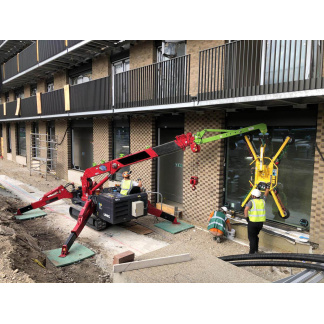 URW-376 Mini Spider Crane and MRTA811 Intelli-Grip Glass Vacuum Lifter URW-376 Mini Spider Crane and MRTA811 Intelli-Grip Glass Vacuum Lifter