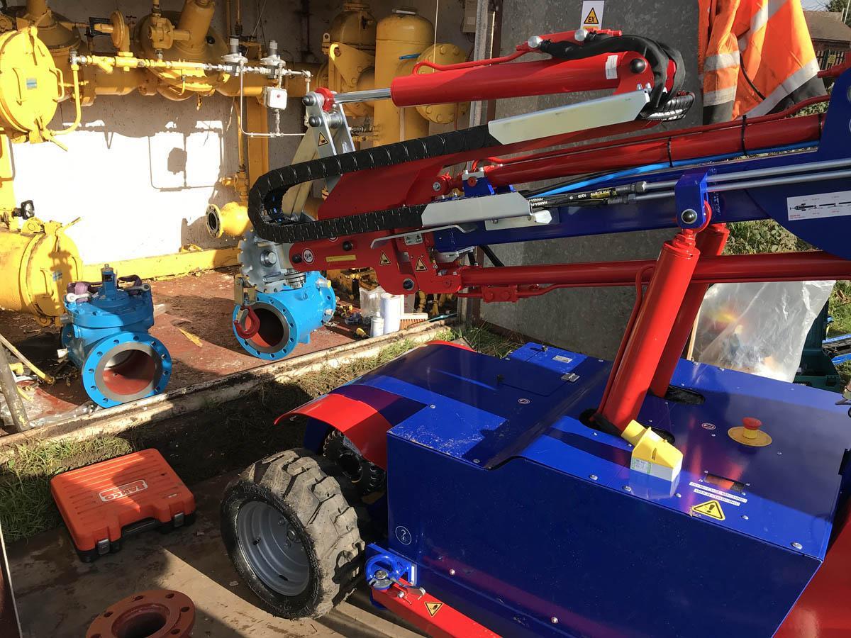 Oscar 800 Offroad Glazing Robot Oscar 800 Offroad Glazing Robot