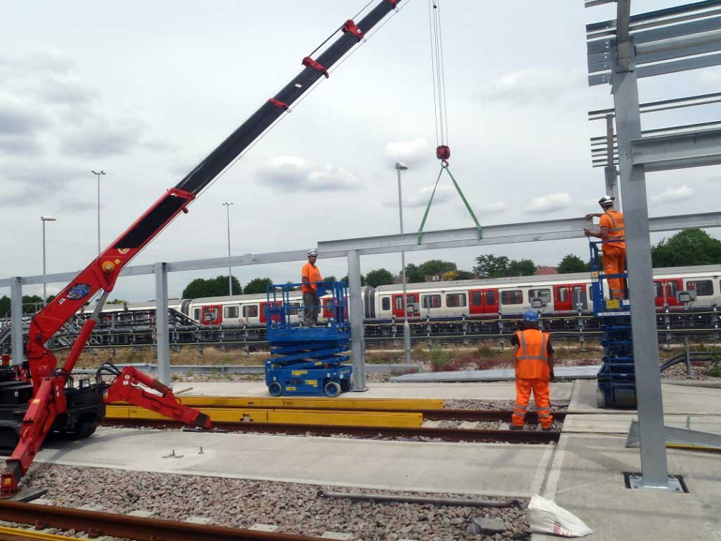 URW-376 Mini Spider Crane – Railway Beams URW-376 Mini Spider Crane – Railway Beams