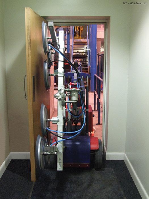 Oscar 600 Glazing Robot Oscar 600 Glazing Robot